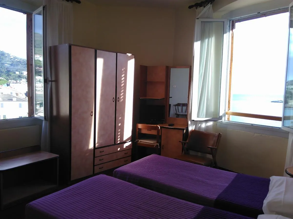 Albergo Bandoni Rapallo 0*,